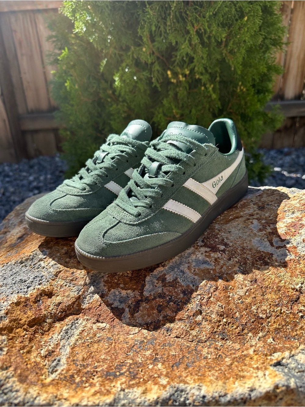 Gola Evergreen & White Suede Classic Viper - Picture 3 of 6